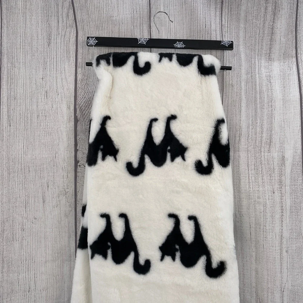 Storehouse Throw Blanket 50x70 White Black Cat Halloween Spooky Faux Fur Plush